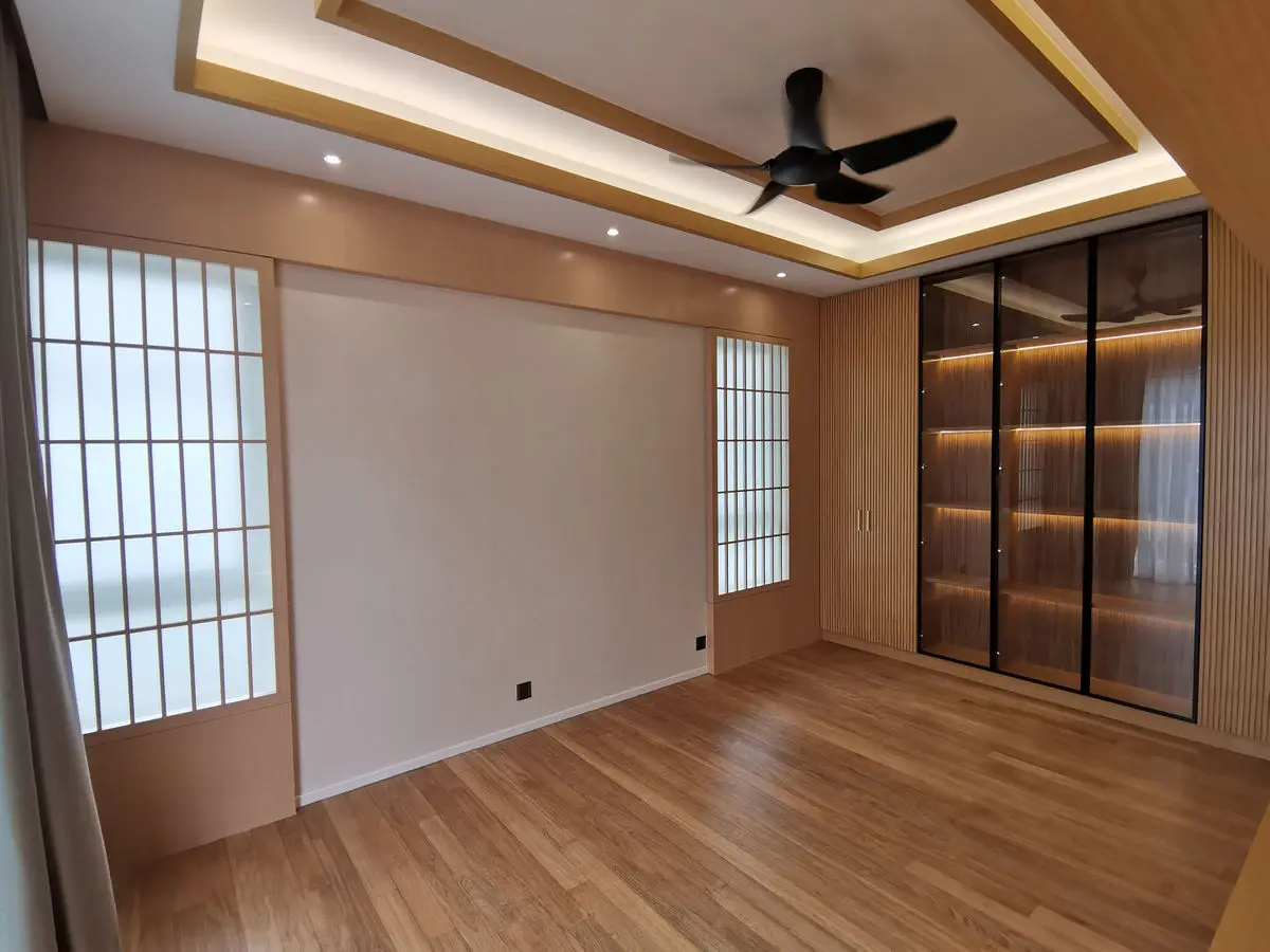 Empty room with shoji-style sliding screens and a glass-fronted display cabinet